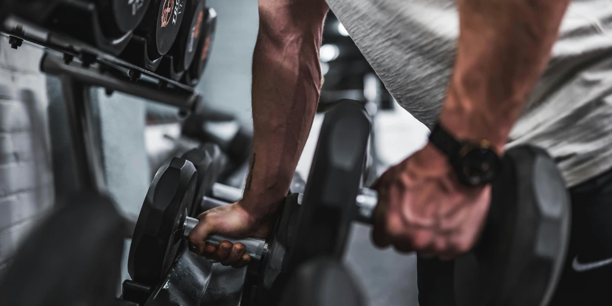 What is The Best Rep Range and Number of Sets for Building Muscl